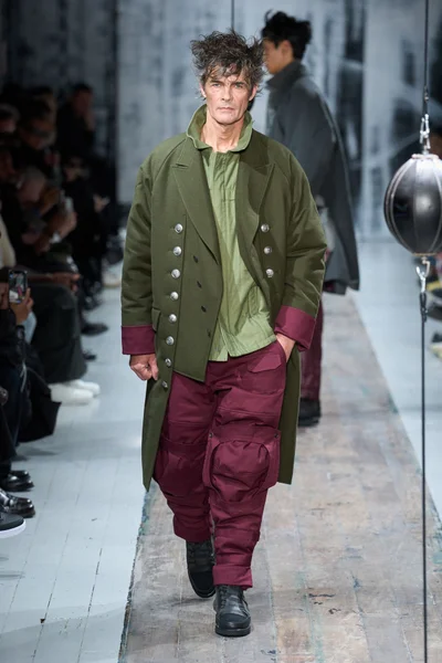 Look 20